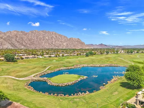 View/Area - 54872 Oak Tree, La Quinta, CA 92253 photo 2 of 4