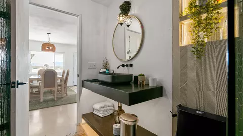 Bath - 4999 Sungold Ave, Joshua Tree, CA 92252 photo 7 of 7