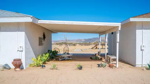 Exterior - 4999 Sungold Ave, Joshua Tree, CA 92252 photo 17 of 45