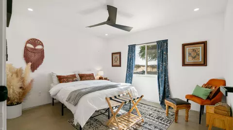 Bedroom - 4999 Sungold Ave, Joshua Tree, CA 92252 photo 9 of 11