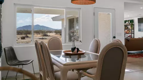 Dining - 4999 Sungold Ave, Joshua Tree, CA 92252 photo 3 of 4