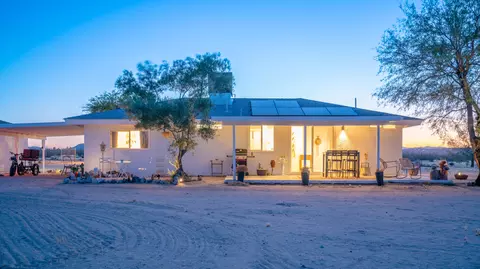 Exterior - 4999 Sungold Ave, Joshua Tree, CA 92252 photo 32 of 45