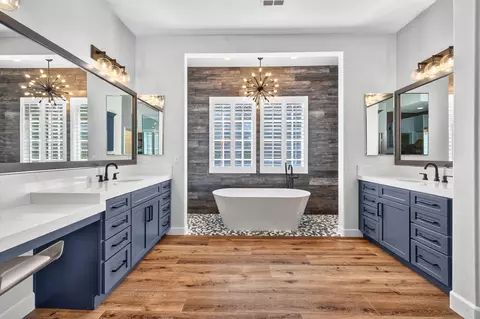 Bath - 49101 Escalante St, Indio, CA 92201 photo 1 of 5
