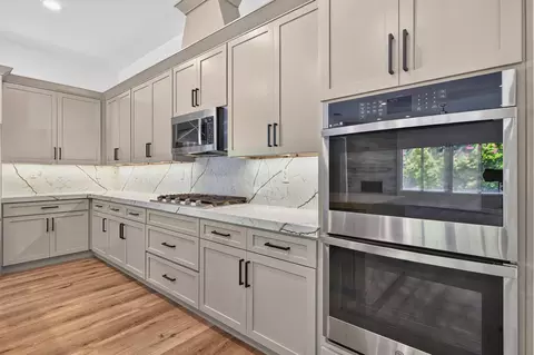 Kitchen - 49101 Escalante St, Indio, CA 92201 photo 2 of 3