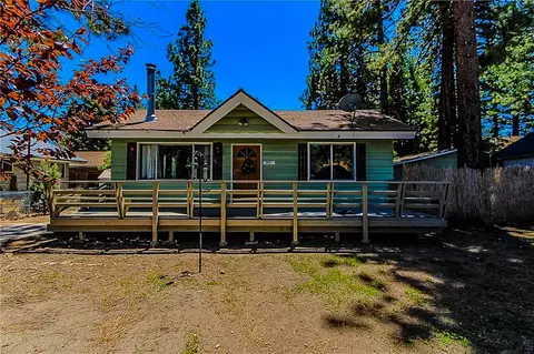 Exterior - 945 Greenway Dr, Big Bear City, CA 92314 photo 6 of 13