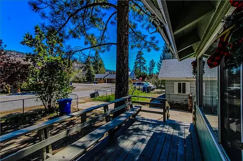 Exterior - 945 Greenway Dr, Big Bear City, CA 92314 photo 10 of 13