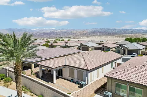 View/Area - 43693 Treviso Dr, Indio, CA 92203 photo 4 of 14