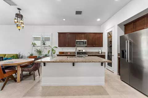 Kitchen - 43693 Treviso Dr, Indio, CA 92203 photo 3 of 4