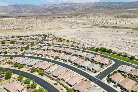 View/Area - 43693 Treviso Dr, Indio, CA 92203 photo 7 of 14