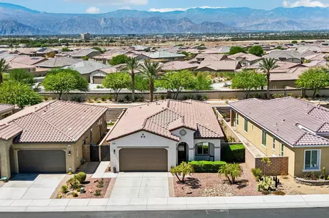 View/Area - 43693 Treviso Dr, Indio, CA 92203 photo 3 of 14