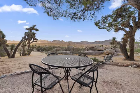 Exterior - 8427 Rock Haven Rd, Joshua Tree, CA 92252 photo 9 of 20