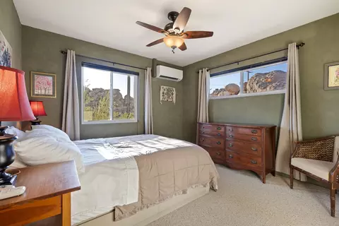 Bedroom - 8427 Rock Haven Rd, Joshua Tree, CA 92252 photo 1 of 10