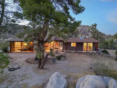 Exterior - 8427 Rock Haven Rd, Joshua Tree, CA 92252 photo 3 of 20