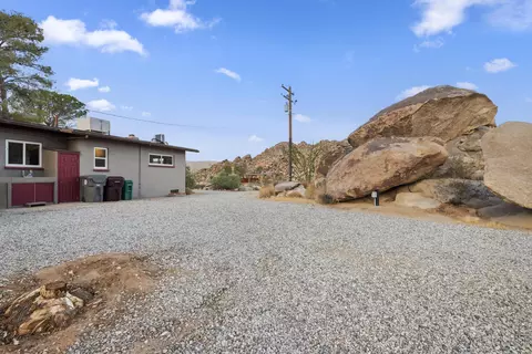 Exterior - 8427 Rock Haven Rd, Joshua Tree, CA 92252 photo 15 of 20
