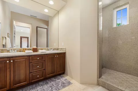 Bath - 81942 Elynor Ct, La Quinta, CA 92253 photo 5 of 5