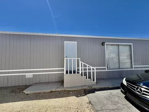 17069 N Indian Canyon Dr, Palm Springs, CA 92262