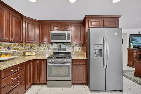 Kitchen - 22710 E Main St, Grand Terrace, CA 92313 photo 4 of 5