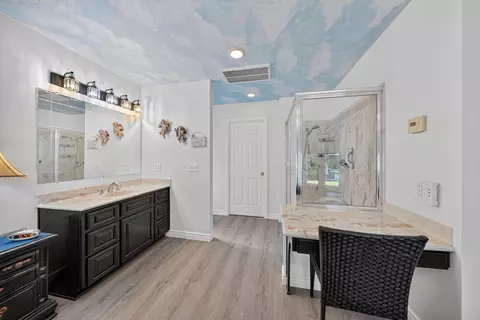 Bath - 22710 E Main St, Grand Terrace, CA 92313 photo 4 of 8