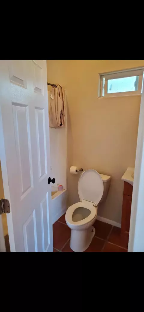 Bath - 31478 Robert Rd, Thousand Palms, CA 92276 photo 7 of 8
