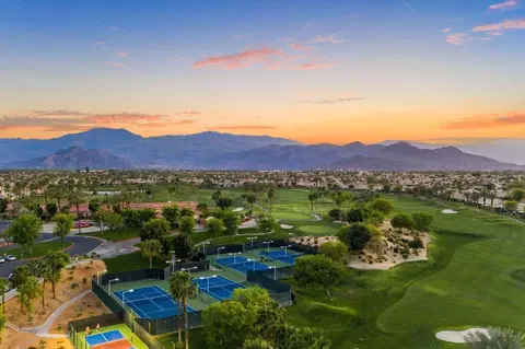 View/Area - 43370 Saint Andrews Dr, Indio, CA 92201 photo 13 of 14