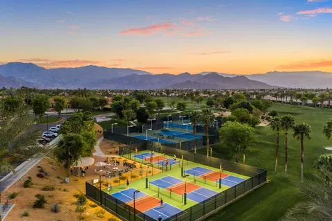 View/Area - 43370 Saint Andrews Dr, Indio, CA 92201 photo 12 of 14