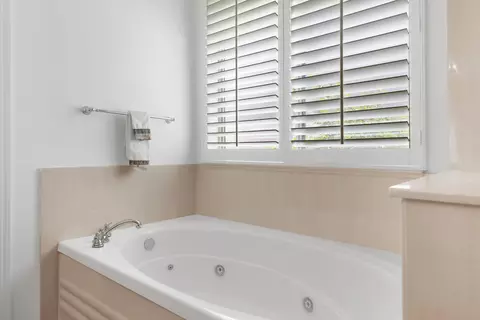 Bath - 80769 Avenida Manzanillo, Indio, CA 92203 photo 4 of 5