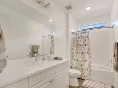 Bath - 82676 Burnette Dr, Indio, CA 92201 photo 1 of 3