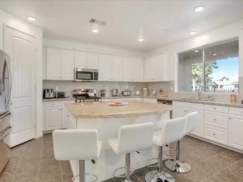 Kitchen - 82676 Burnette Dr, Indio, CA 92201 photo 3 of 6