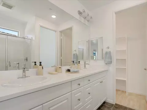 Bath - 82676 Burnette Dr, Indio, CA 92201 photo 3 of 3