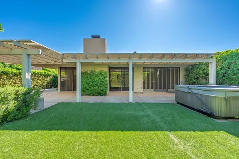 26 Princeton Dr, Rancho Mirage, CA 92270