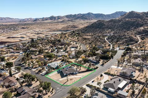 View/Area - 8687 Grand Ave, Yucca Valley, CA 92284 photo 7 of 9