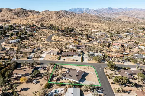 View/Area - 8687 Grand Ave, Yucca Valley, CA 92284 photo 4 of 9