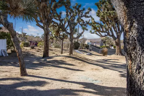 Exterior - 8687 Grand Ave, Yucca Valley, CA 92284 photo 15 of 15