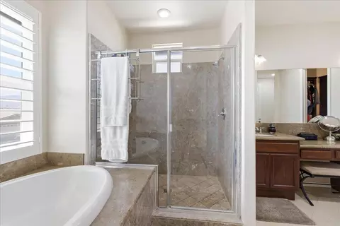 Bath - 81908 Villa Reale Dr, Indio, CA 92203 photo 3 of 5