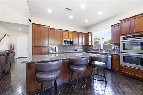 Kitchen - 81908 Villa Reale Dr, Indio, CA 92203 photo 2 of 6