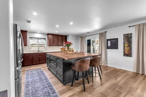 Kitchen - 41096 Maxwell Ct, Indio, CA 92203 photo 1 of 8