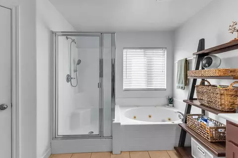 Bath - 41096 Maxwell Ct, Indio, CA 92203 photo 3 of 5