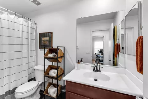 Bath - 41096 Maxwell Ct, Indio, CA 92203 photo 4 of 5