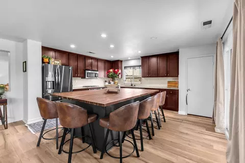 Kitchen - 41096 Maxwell Ct, Indio, CA 92203 photo 2 of 8
