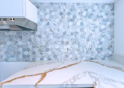 Kitchen - 73400 Algonquin Pl, Thousand Palms, CA 92276 photo 2 of 2