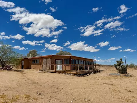 Exterior - 4525 Kickapoo, Landers, CA 92285 photo 2 of 8