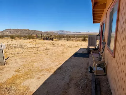 Exterior - 4525 Kickapoo, Landers, CA 92285 photo 5 of 8
