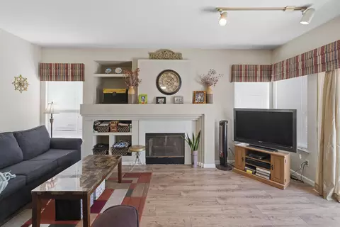 Living - 230 Fox Mills Ln, Riverside, CA 92506 photo 1 of 2