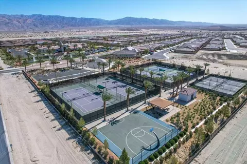 View/Area - 44027 Triolo Way, Indio, CA 92203 photo 3 of 8