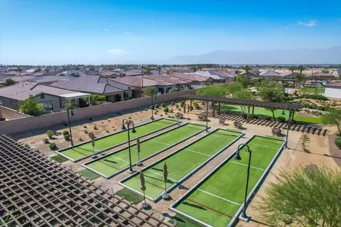 View/Area - 44027 Triolo Way, Indio, CA 92203 photo 7 of 8