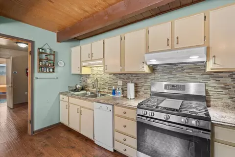 Kitchen - 112 E Mojave Blvd, Big Bear City, CA 92314 photo 1 of 2