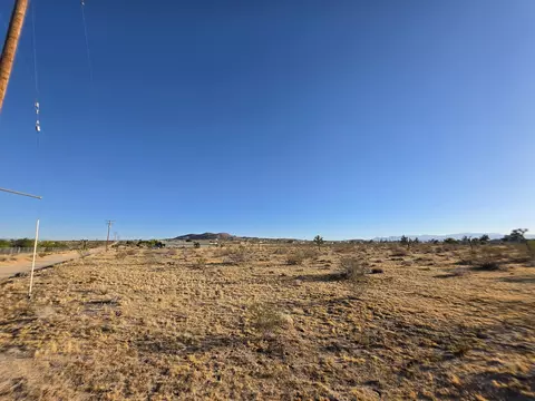 59871 Reche Rd, Landers, CA 92285 photo 3