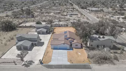 View/Area - 61723 Desert Air Rd, Joshua Tree, CA 92252 photo 2 of 3