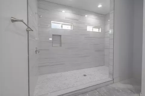 Bath - 61723 Desert Air Rd, Joshua Tree, CA 92252 photo 2 of 6