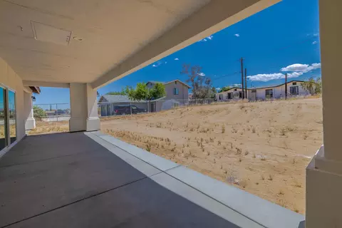 Exterior - 61723 Desert Air Rd, Joshua Tree, CA 92252 photo 3 of 5